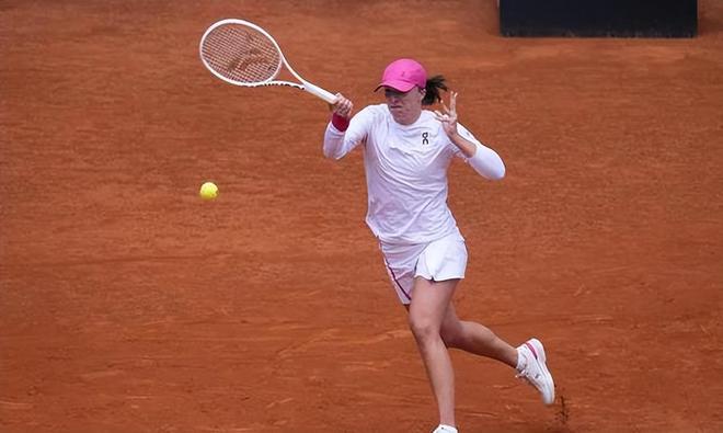 球技术精湛 球技术精湛